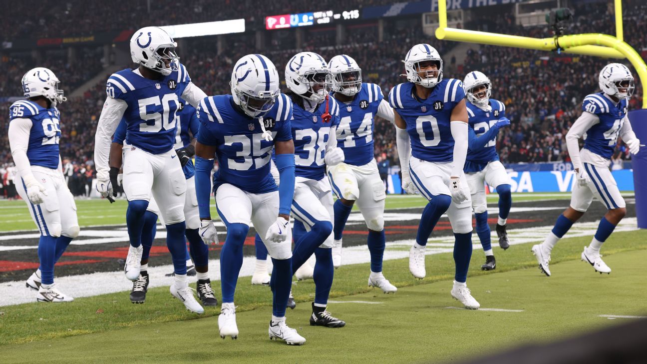 أبرز أحداث الأسبوع العاشر من الدوري الوطني لكرة القدم الأمريكية: أفضل المسرحيات واللحظات والهبوط
