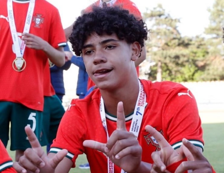 أول بطولة لنجل كريستيانو رونالدو مع منتخب البرتغال
