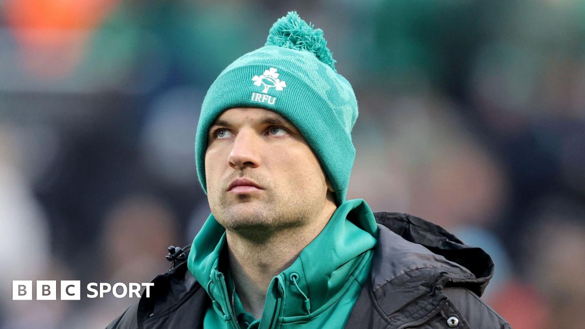 Tadhg Beirne looks dejected after his red card against the All Blacks