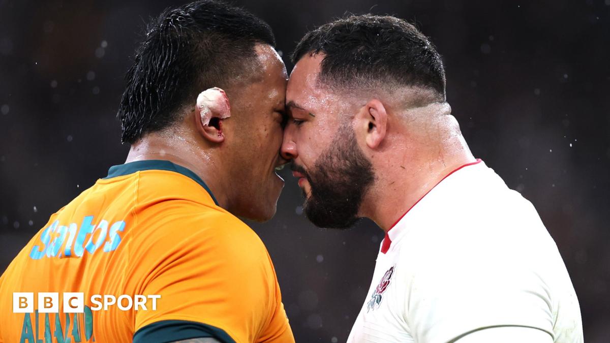 Ellis Genge tussles with Australia players at Twickenham