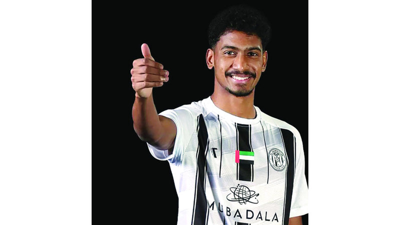 العربي يتعاقد مع مدافع الجزيرة عبدالله خيري
