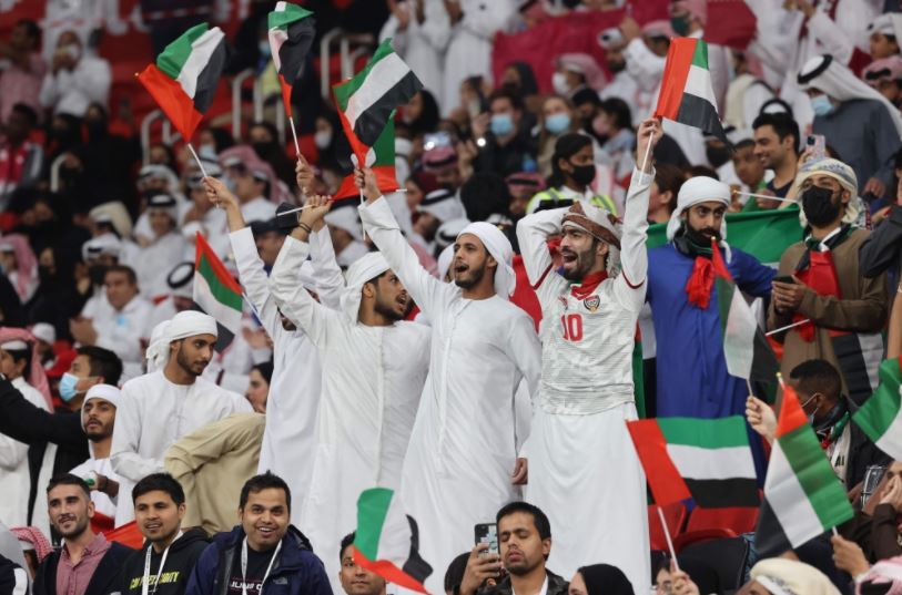 "اتحاد الكرة" يعلن بدء بيع تذاكر مباراة الإمارات والعراق
