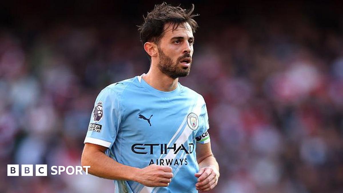 Bernardo Silva playing for Manchester City, wearing the captain