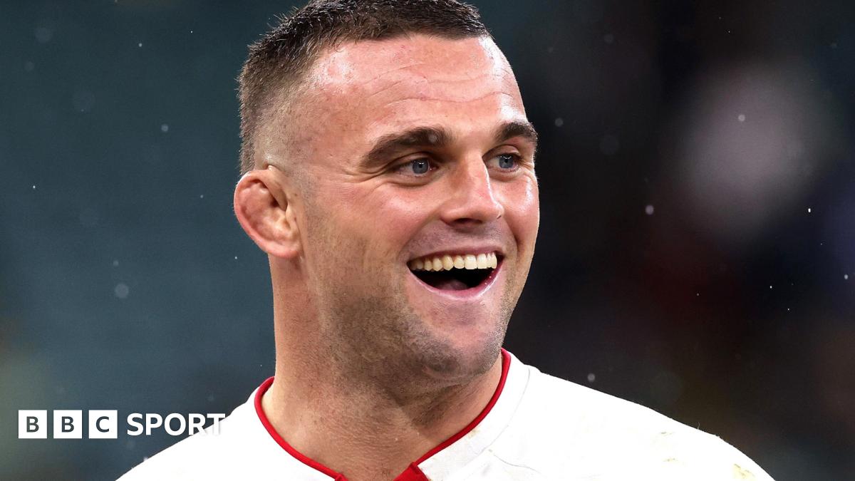 Ben Earl playing for England