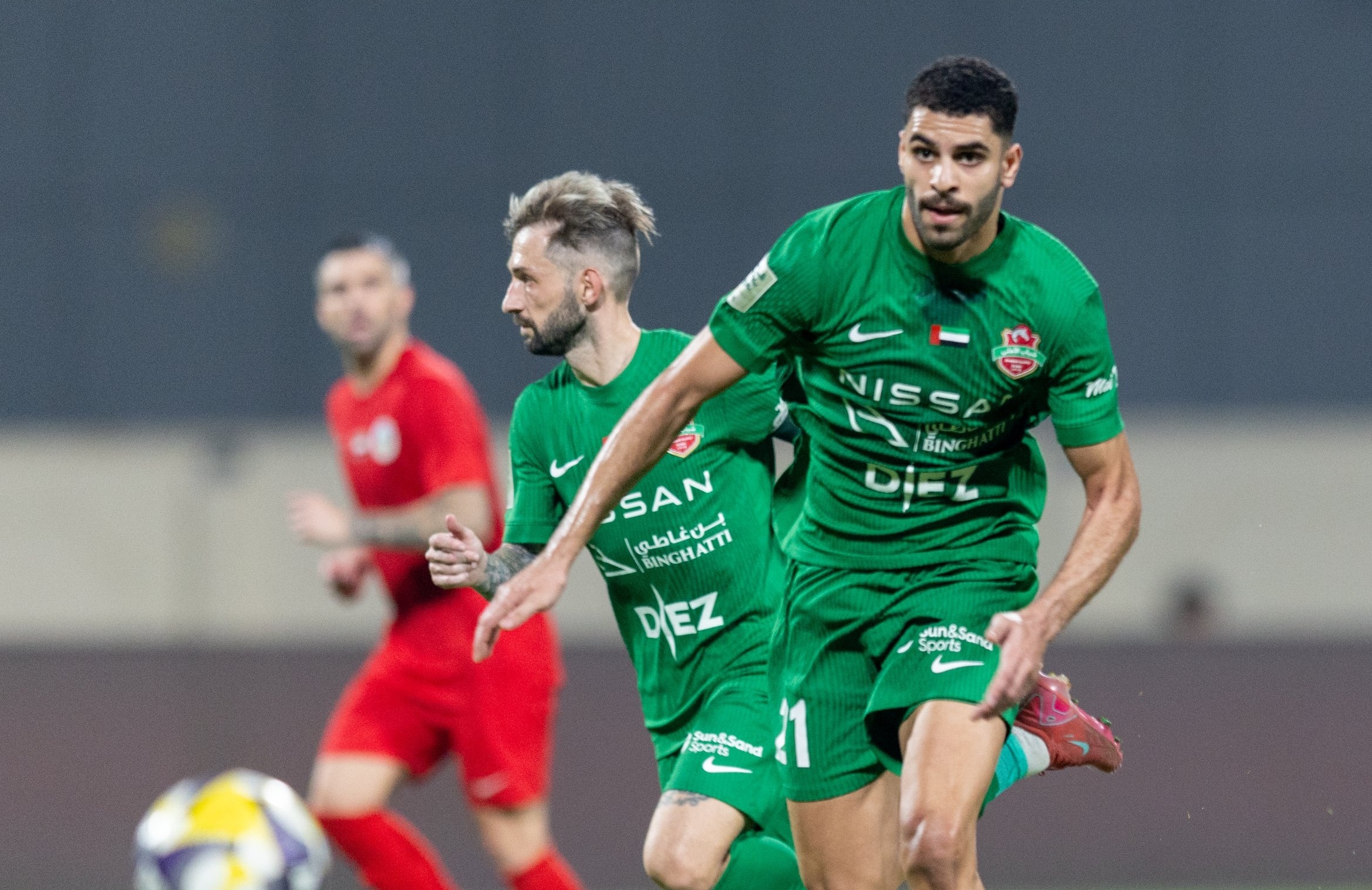 سلطان عادل لاعب مهم جداً.. وأنا أحبه
