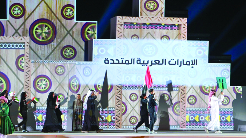 عمر الحمادي ومي المدني يحملان علم الإمارات في «ألعاب التضامن الإسلامي»
