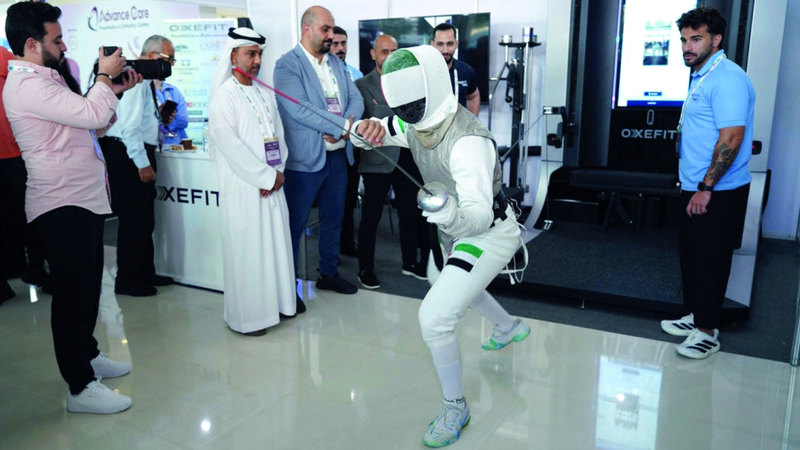 مبارزة ميدانية بـ «الذكاء الاصطناعي» في مؤتمر الإمارات للطب الرياضي
