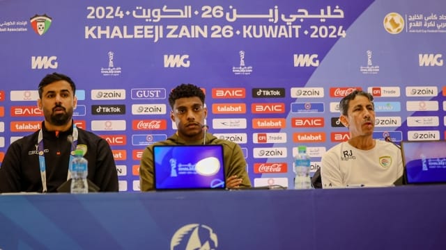 مدرب عمان يتوعّد الإمارات قبل مباراة الحسم في خليجي 26
