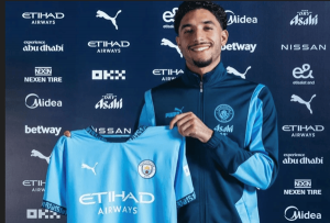 مرموش يدخل حسابات مانشستر سيتي أمام تشيلسي