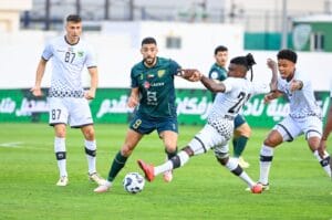 ثلاثيتان للعين وخورفكان في افتتاح الجولة الـ 16 لدوري أدنوك