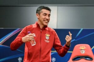 زلزال خلال مؤتمر صحفي لمدرب بنفيكا