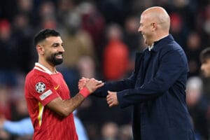 مدرب ليفربول يشبّه محمد صلاح بهذا اللاعب الأسطوري.. "لياقة وذهنية وتواضع"
