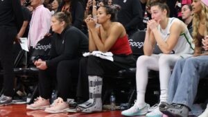 ينتهي السعي العام لـ Lynx على لقب WNBA في وقت مبكر من الدور نصف النهائي