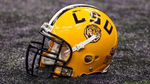 تقوم LSU بطرد OC Joe Sloan بعد إطلاق Brian Kelly