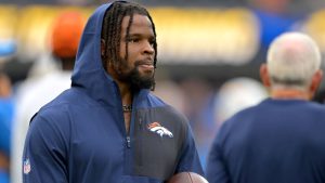 تم تأييد إيقاف Broncos LB Dre Greenlaw لمباراة واحدة عند الاستئناف