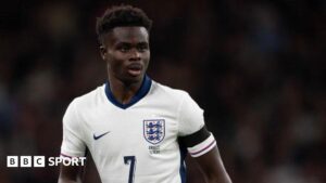 Bukayo Saka playing for England
