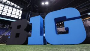 المصادر: Big Ten مناقشة صفقة رأس المال الخاصة بقيمة 2 مليار دولار
