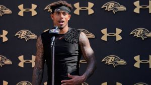 يستحوذ النسور على Pro Bowl CB Jaire Alexander من Ravens