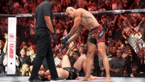 يستعيد Pereira العنوان في 80 ثانية TKO من Ankalaev في UFC 320