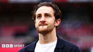 توم لوكير: مدافع بريستول روفرز يشعر بالعاطفة عند عودته بعد عامين من الغياب