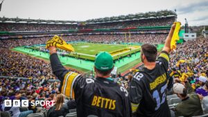 NFL Dublin: يعتقد لاعب فريق بيتسبيرغ ستيلرز آرون رودجرز 100 ٪ "أن اتحاد كرة القدم الأميركي يجب أن يعود إلى كروك بارك
