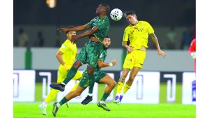 الحارس راشد سهيل يتكفل بـ «نقطة خورفكان» أمام الوصل
