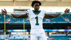 يزيل Sauce Gardner بروتوكول الارتجاج، ومن المتوقع أن يلعب ضد الصقور