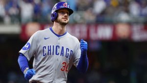 المصادر: كايل تاكر من Cubs من بين 13 لاعبًا سيحصلون على عرض مؤهل بقيمة 22 مليون دولار