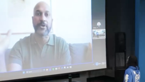 يتحدث Keegan-Michael Key إلى Panthers بعد غرامة مضخة Dowdle