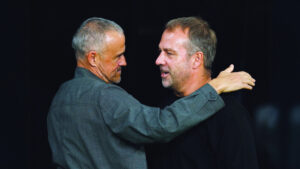 مشكلة برشلونة في الدفاع.. وباريس سان جيرمان يستحق الفوز
