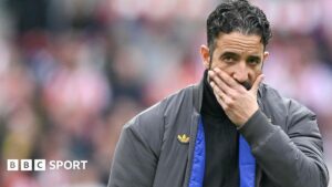 عرض واين روني: يقول مهاجم مانشستر يونايتد السابق إنه "ليس لديه إيمان" في روبن أموريم